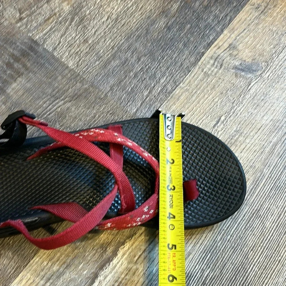 Chacos Unaweep Sandals. - Picture 10 of 11